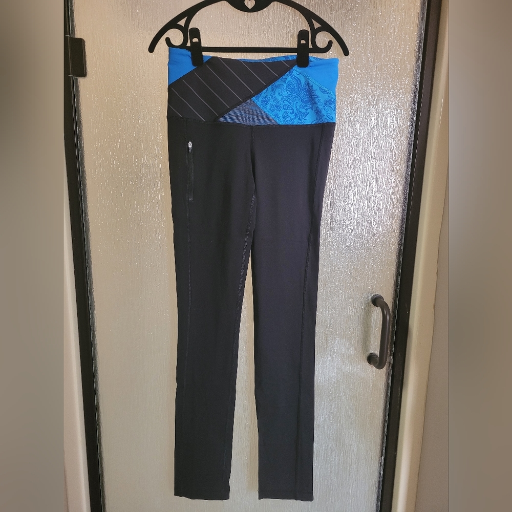 Women’s Blue Accent Black Leggings with Patterned Waistband